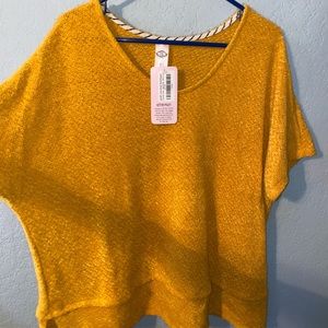 Boutique top - NWT